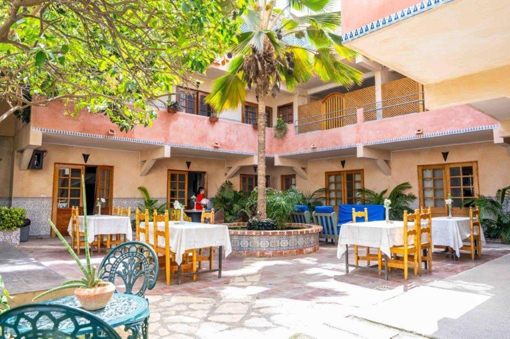 Casa Mara Dakar Hotel Bagian luar foto